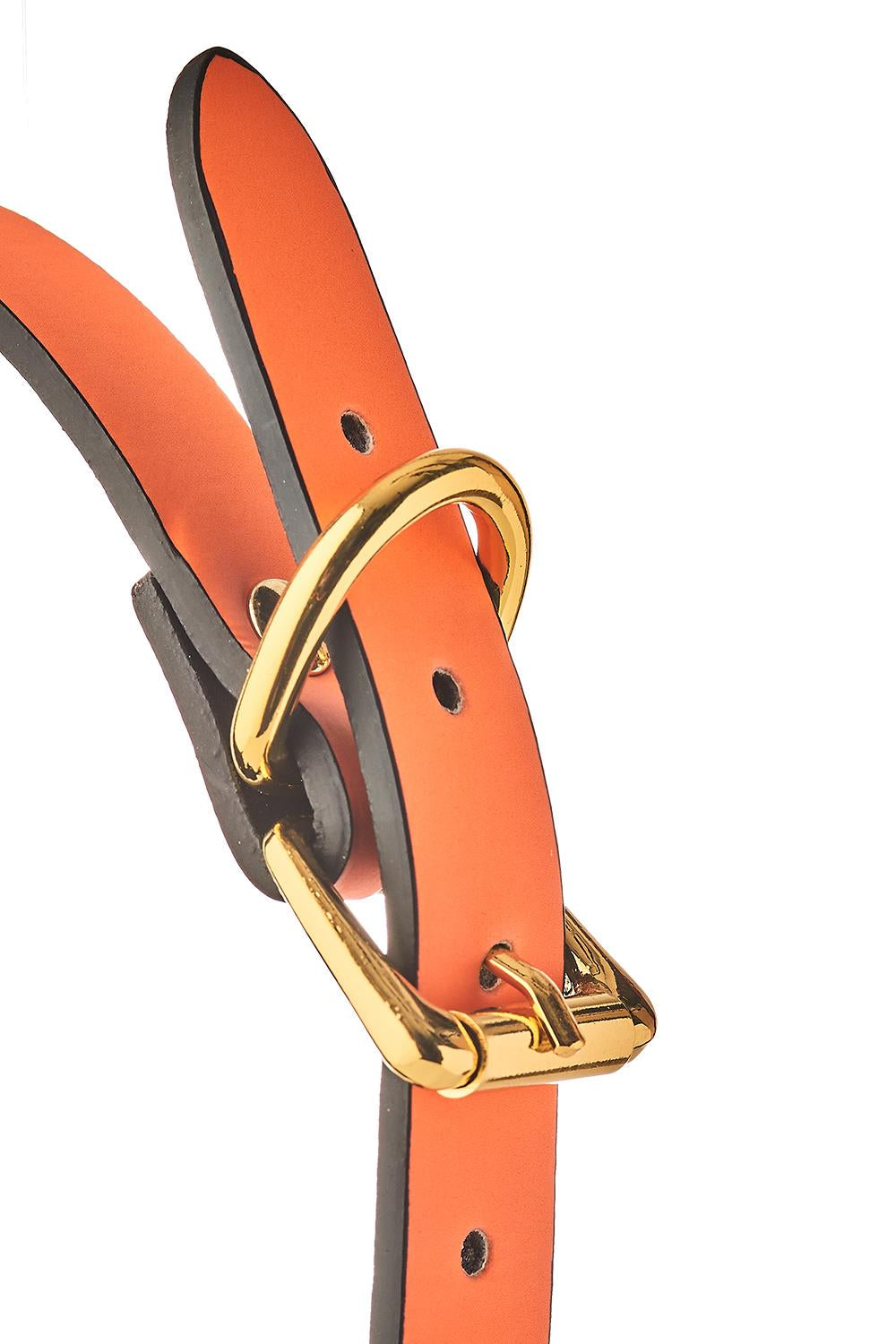 Orange BDSM maske med guldspænder fra Radiant