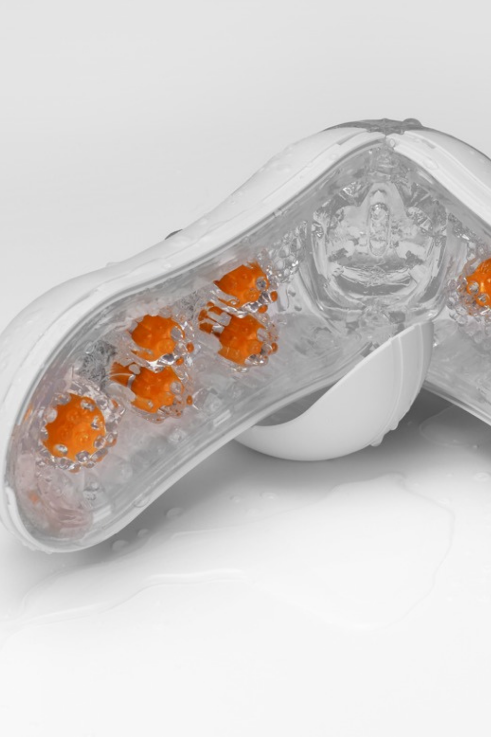 Tenga Flip Orb Masturbator Sleeve med kugler til stimulering